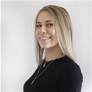 Mi nombre es Ángela y tengo más de 3 años de experiencia como copywriter y CM. En mis ratos libres también escribo por gusto